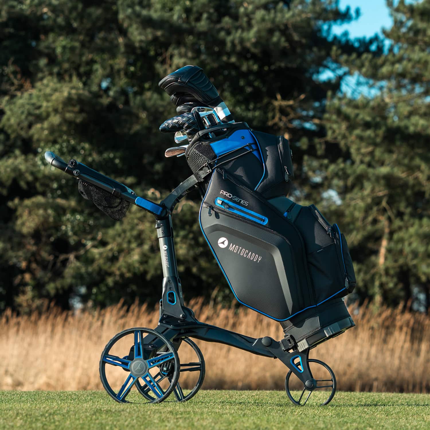 Motocaddy QB2 Push Trolley | Free Umbrella & Drink Holder